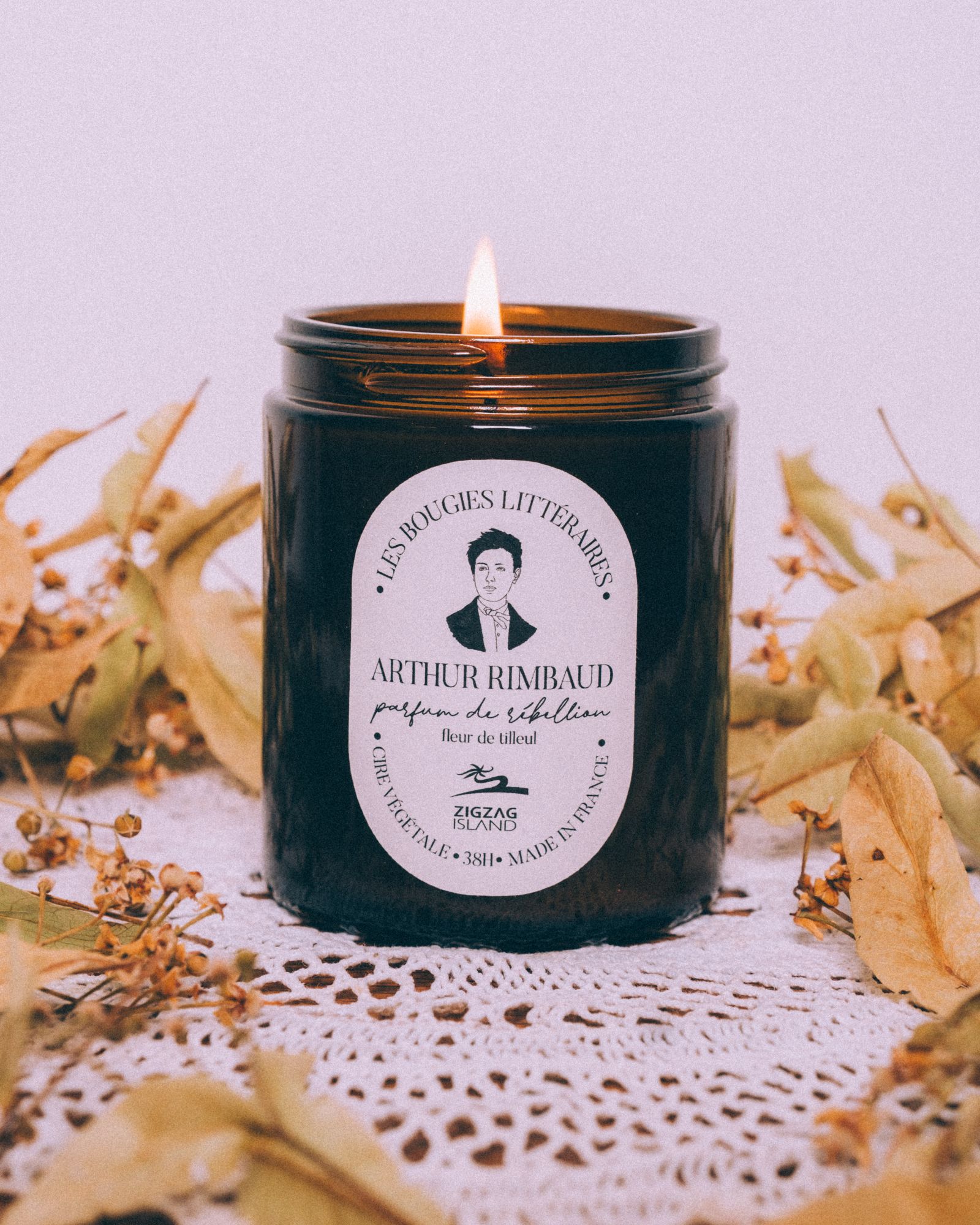 Bougie Lettre X – Design Blanc épuré, Personnalisable, Pour Déco D’intérieur Ou Cadeau Original